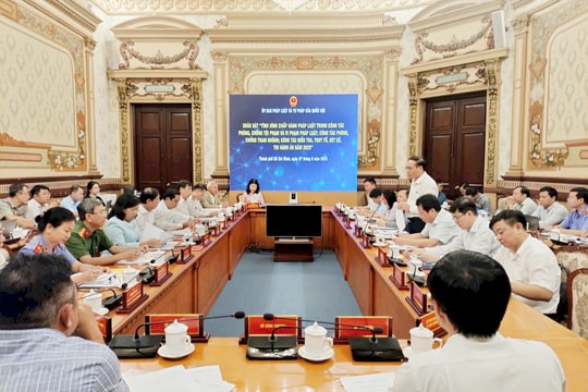 Đoàn khảo sát của Ủy ban Pháp luật và Tư pháp làm việc với UBND TP. Hồ Chí Minh