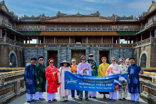 Đoàn KOLs Australia trải nghiệm văn hóa Huế