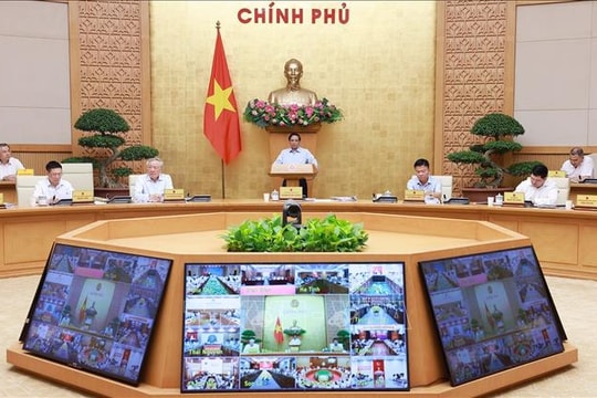 Thủ tướng chỉ đạo tháo gỡ vướng mắc, tăng tốc chuyển đổi số và cải cách hành chính