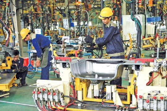 Phát triển công nghiệp hỗ trợ theo chiều sâu kết hợp với chính sách đồng bộ