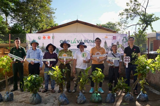 Vietnam Airlines đồng hành cùng cộng đồng “Góp Lá Vá Rừng” tại Sơn La