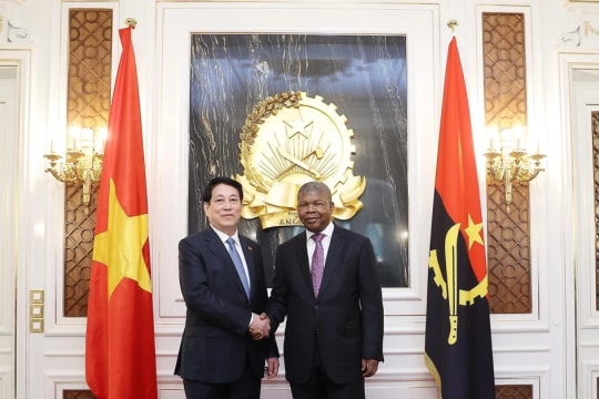 Vietnam, Angola issue joint statement