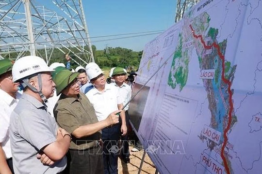 Thủ tướng kiểm tra tiến độ thi công Dự án Đường dây 500 kV Lào Cai - Vĩnh Yên