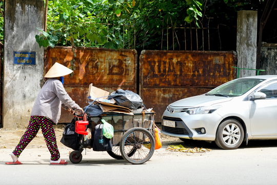 Giảm nghèo đô thị còn nhiều thách thức tiềm ẩn