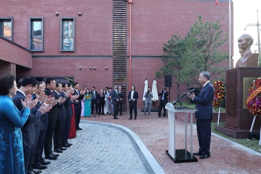 Tổng Bí thư Tô Lâm dự Lễ Khánh thành tượng Chủ tịch Hồ Chí Minh tại Hàn Quốc