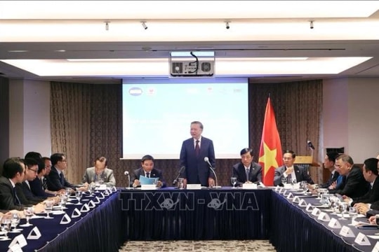 Party chief meets with members of Vietnam Innovation Network in RoK
