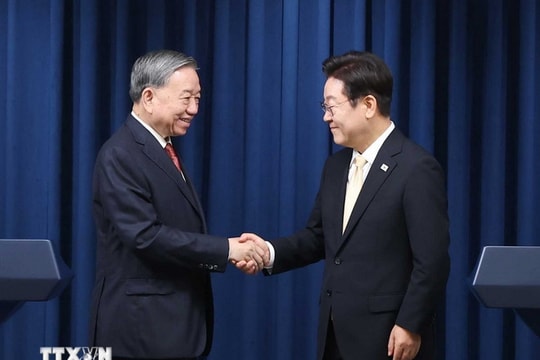 Tuyên bố chung về làm sâu sắc hơn Quan hệ đối tác chiến lược toàn diện Việt Nam - Hàn Quốc