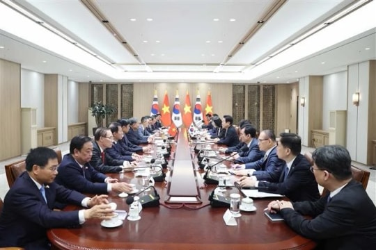 Vietnamese Party General Secretary holds talks with Korean President in Seoul