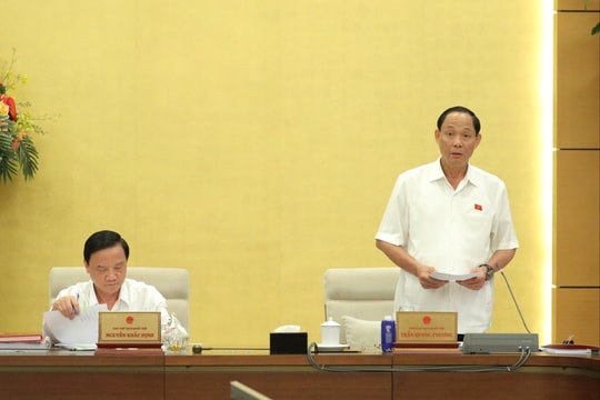 Thể chế hóa đầy đủ quan điểm đổi mới hoạt động giám sát