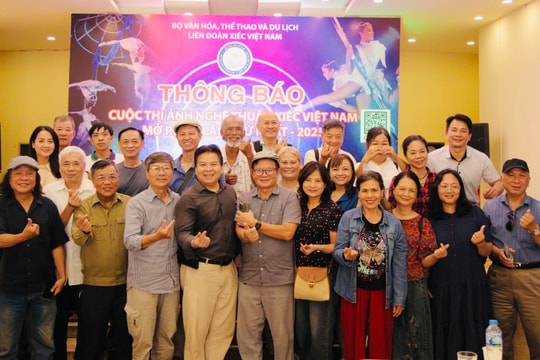 Lần đầu tiên tổ chức cuộc thi ảnh nghệ thuật xiếc Việt Nam mở rộng