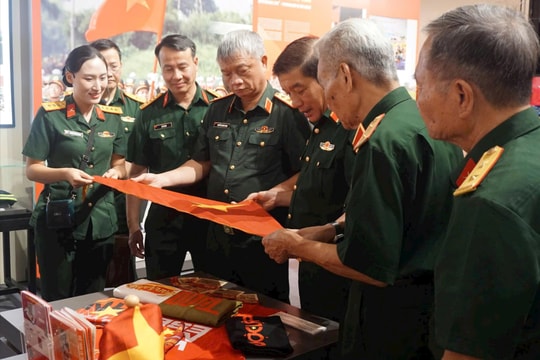 300 hình ảnh, tài liệu tái hiện hành trình "Giữ trọn lời thề độc lập"