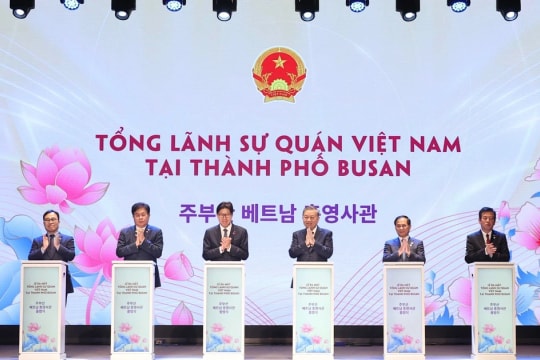 Party chief attends inauguration of Vietnam’s Consulate General in Busan