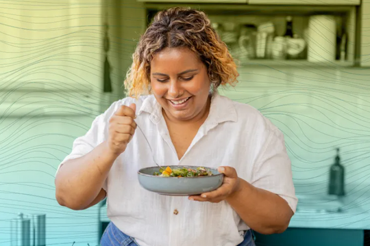 5 loại rau được chuyên gia khuyến nghị nên ưu tiên ăn sống