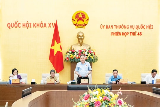 Chủ tịch Quốc hội Trần Thanh Mẫn : Khẩn trương hoàn thiện hồ sơ các dự án luật, bảo đảm chất lượng, đúng tiến độ