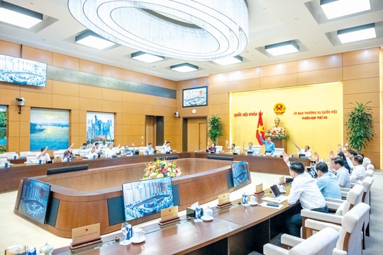 Thông qua Nghị quyết về số lượng đơn vị Kiểm toán nhà nước khu vực trực thuộc Kiểm toán Nhà nước