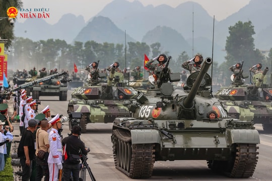 Ngắm dàn vũ khí, khí tài tối tân do Việt Nam sản xuất