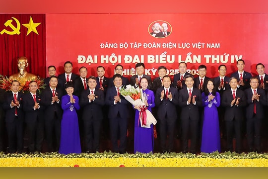 Đoàn kết - Dân chủ - Kỷ cương - Đột phá - Phát triển