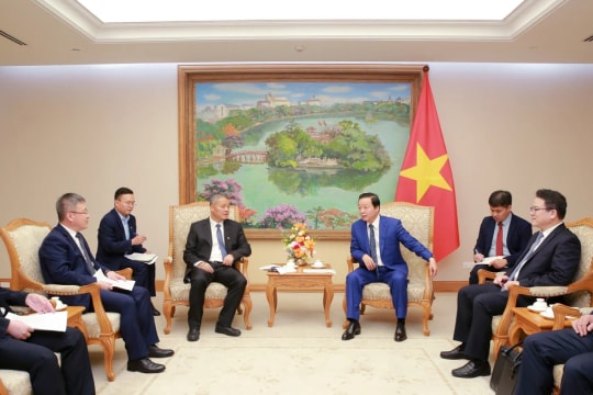 Using advanced technology to bring Vietnam’s railway closer to int’l standards: Deputy PM