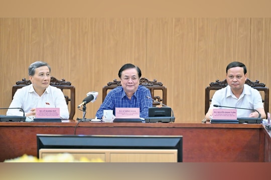 Phó Chủ tịch Quốc hội Lê Minh Hoan làm việc với tỉnh Tuyên Quang