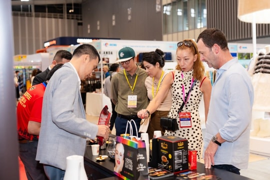 Làn xanh cho doanh nghiệp Việt tiến sâu vào chuỗi cung ứng toàn cầu