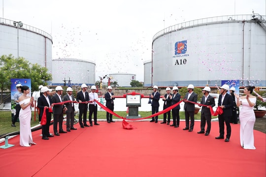 Petrolimex ra mắt nhiên liệu hàng không bền vững (SAF) chào mừng 70 năm thành lập Tập đoàn