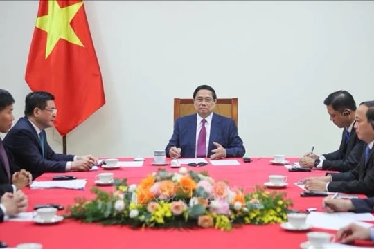 Vietnamese Prime Minister holds phone talks with Cambodian counterpart