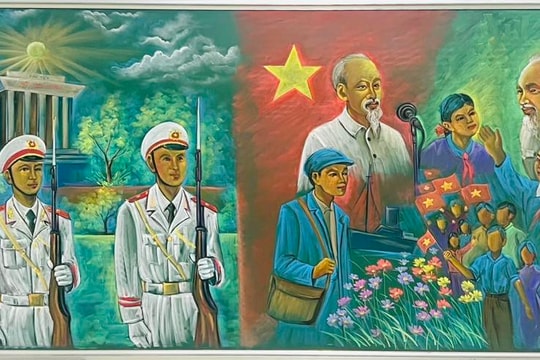 Thầy giáo vẽ tranh Bác Hồ đọc Tuyên ngôn Độc lập bằng phấn màu gây "sốt" mạng xã hội