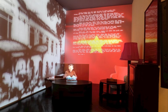 Tái hiện cảnh Bác Hồ viết "Tuyên ngôn Độc lập" bằng công nghệ hiện đại