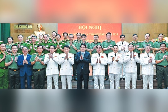 80 năm Công an nhân dân Việt Nam cùng toàn dân trong sự nghiệp xây dựng và bảo vệ Tổ quốc