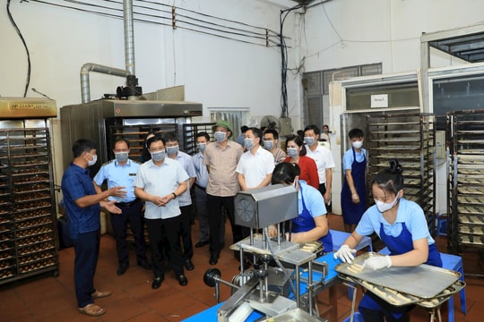 Hà Nội: Tập trung kiểm tra, kiểm soát các nhóm hàng có nhu cầu tiêu thụ cao dịp Trung thu