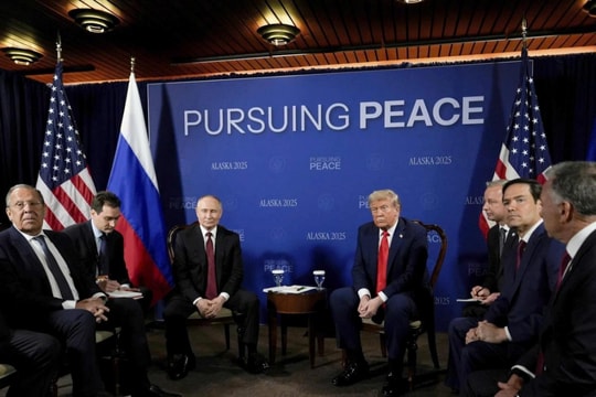 Tổng thống Putin bất ngờ đồng ý để Mỹ và châu Âu bảo đảm an ninh cho Ukraine