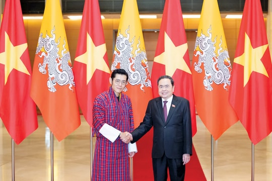 Chủ tịch Quốc hội Trần Thanh Mẫn hội kiến Quốc vương Bhutan Jigme Khesar Namgyel Wangchuck
