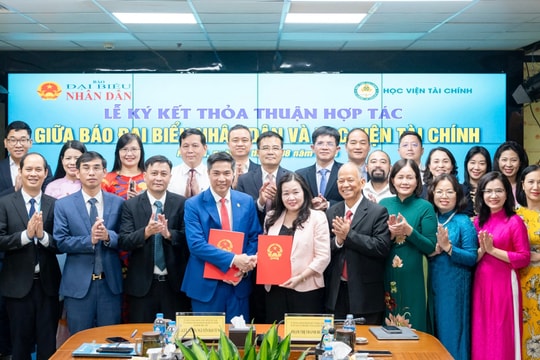 Báo Đại biểu Nhân dân và Học viện Tài chính ký kết thỏa thuận hợp tác