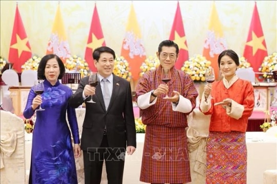 Vietnamese State President hosts banquet in honour of visiting Bhutanese King