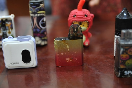 Kiểm soát thuốc lá điện tử: Cần chế tài mạnh mẽ và sự phối hợp đồng bộ