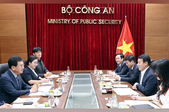 Bộ trưởng Bộ Công an, Đại tướng Lương Tam Quang tiếp Chủ nhiệm Ủy ban Hành chính công và An toàn của Quốc hội Hàn Quốc