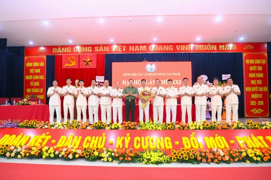 Xây dựng lực lượng Cảnh sát phòng cháy, chữa cháy và cứu nạn, cứu hộ thật sự trong sạch, vững mạnh, chính quy, tinh nhuệ, hiện đại