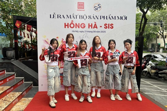 Ra mắt bộ hoạ cụ, hoạ phẩm chào năm học mới, Hồng Hà dành 29.220 sản phẩm quà tặng cho người dân