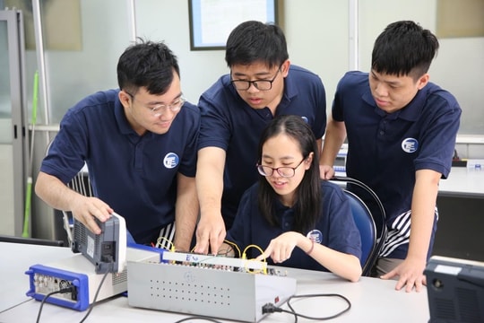 Điểm chuẩn Trường Đại học Công nghệ - ĐHQGHN năm 2025, ngành cao nhất là 28,19 điểm