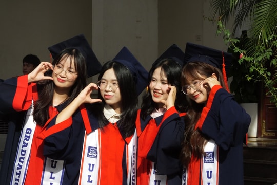 Điểm chuẩn đại học 2025 của Trường Đại học Ngoại ngữ - Đại học Quốc gia Hà Nội cao nhất là 30 điểm