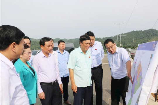 Đoàn ĐBQH tỉnh Phú Thọ khảo sát chuyên đề thực hiện các nghị quyết về sắp xếp đơn vị hành chính