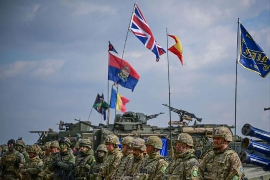 Đàm phán Nga - Ukraine: Mỹ, EU cân nhắc các phương án an ninh, Nga yêu cầu phi quân sự