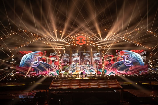 8Wonder 2025 - dấu mốc mới với ngành công nghiệp biểu diễn