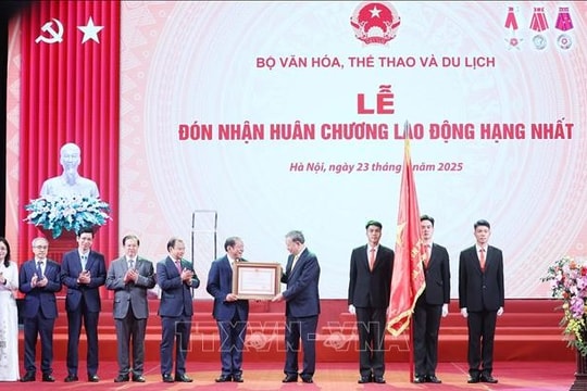 Tổng Bí thư Tô Lâm: Văn hóa phải đi trước một bước để soi đường