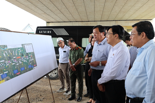 Cao tốc Châu Đốc – Cần Thơ – Sóc Trăng: Nút thắt lớn nhất vẫn là thiếu cát đắp nền