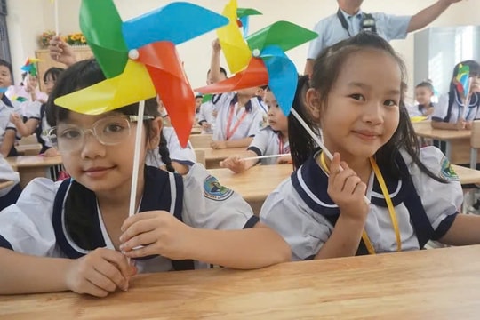 Tạo điều kiện cho học sinh chuyển trường theo cha mẹ đến TP. Hồ Chí Minh làm việc