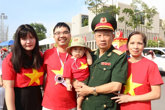 “Mỗi năm, chúng ta đón hai mùa thu, đó là mùa thu thiên nhiên và mùa thu độc lập”