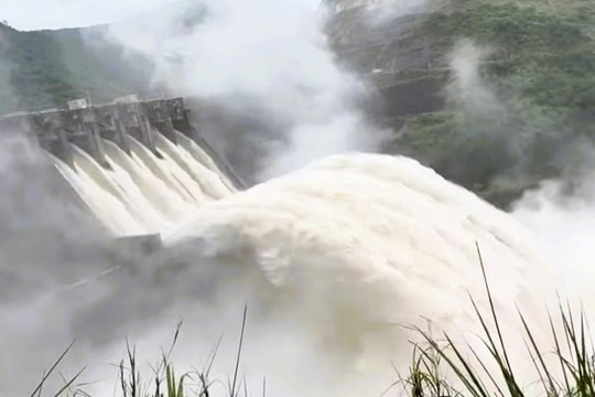 Nghệ An: Lệnh Công ty thủy điện Bản Vẽ vận hành giảm lũ cho hạ du