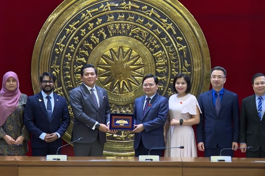 Thúc đẩy hợp tác nghị sĩ trẻ Việt Nam – Malaysia, hướng tới Cộng đồng ASEAN đoàn kết, bền vững
