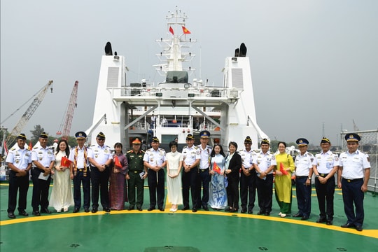 Cảnh sát biển Việt Nam thăm Indonesia, thắt chặt hợp tác vì vùng biển hòa bình